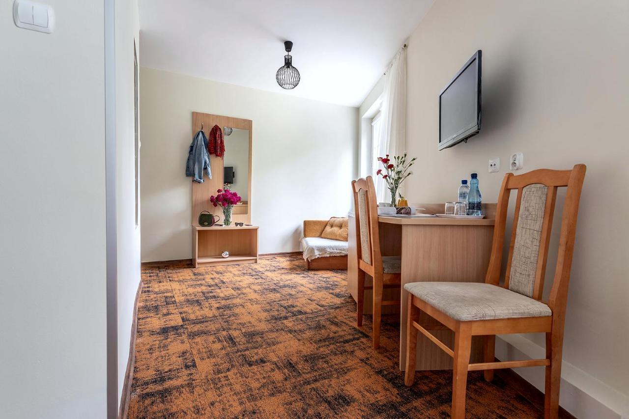 Hotel Zamek Giżycko Buitenkant foto