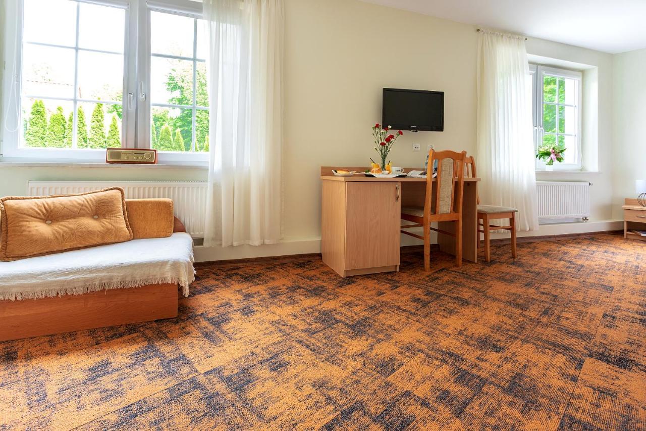 Hotel Zamek Giżycko Buitenkant foto
