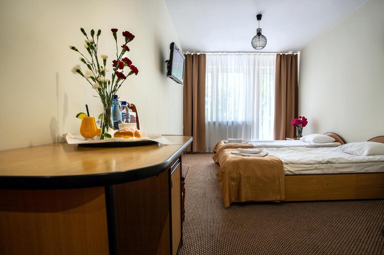 Hotel Zamek Giżycko Buitenkant foto