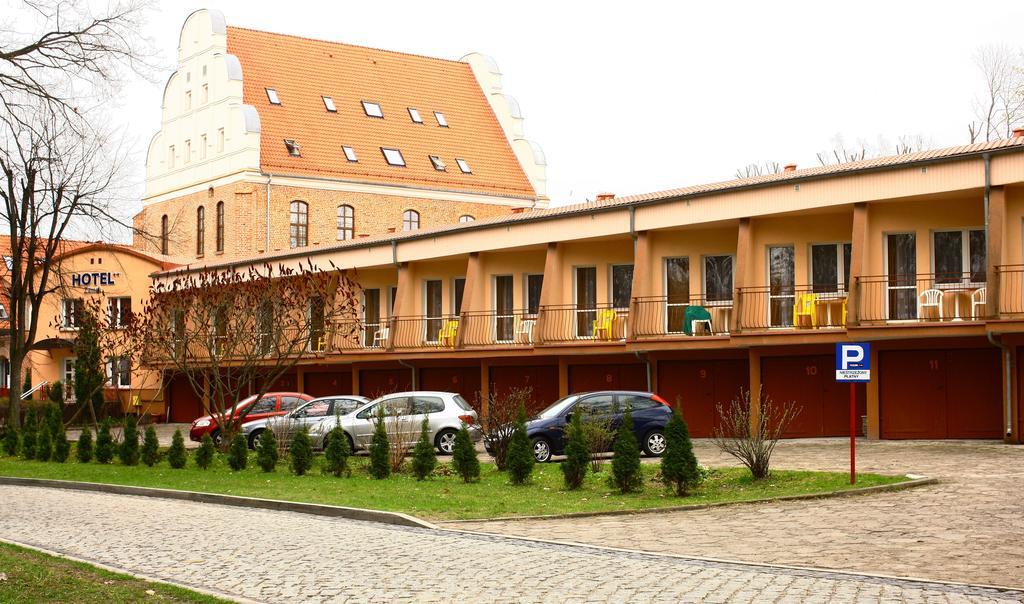 Hotel Zamek Giżycko Buitenkant foto